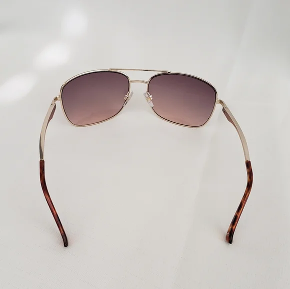 Fashionable Sunglasses - Picture 3 of 13